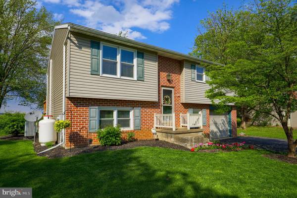 35 ALLEN RD, Ephrata, PA 17522