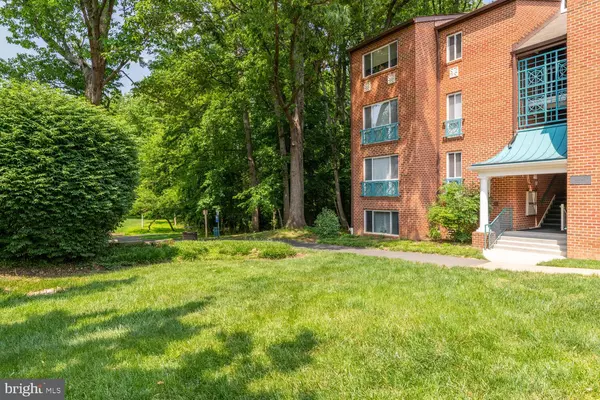 Reston, VA 20191,11800 BRETON CT #2C