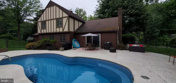 Harrisburg, PA 17110,1001 ERIC DR