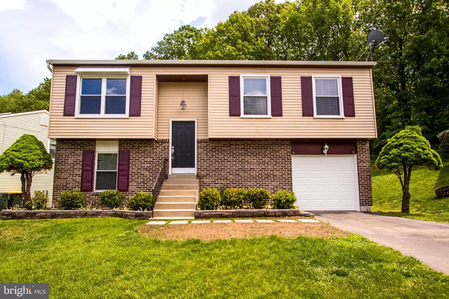 1421 WITHERSPOON DR, Downingtown, PA 19335