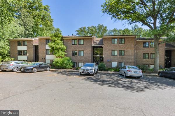 1424 NORTHGATE SQ #2A, Reston, VA 20190