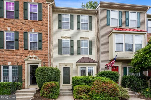 4356 SUTLER HILL SQ, Fairfax, VA 22033