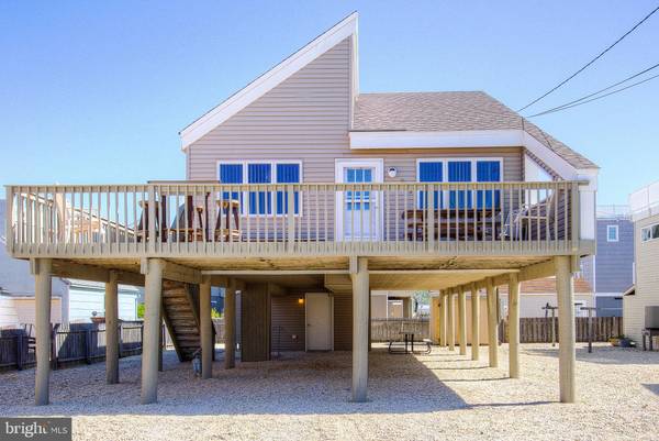 313 N 10TH ST, Surf City, NJ 08008