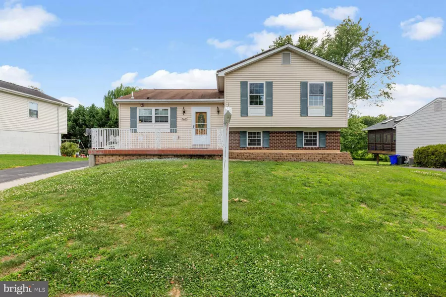 8220 HEDGE APPLE WAY, Gaithersburg, MD 20879