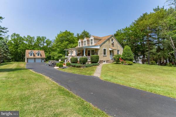 45 N GRANGE AVE, Collegeville, PA 19426