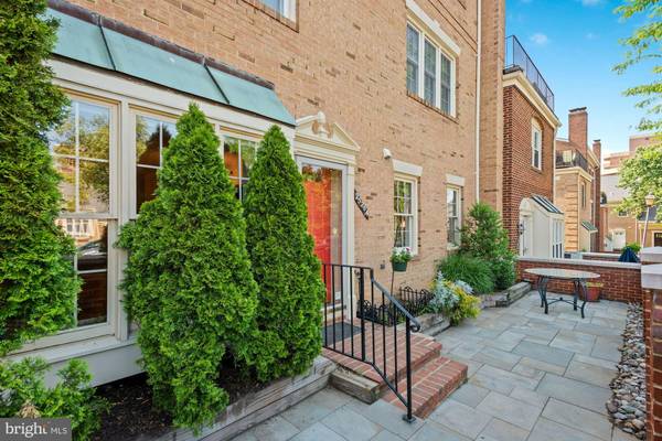 2526-A FAIRFAX DR #4CII, Arlington, VA 22201