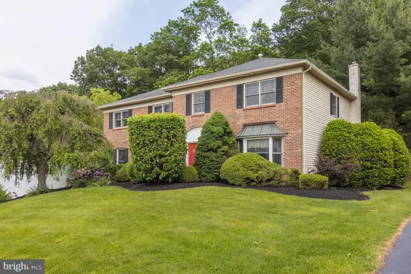 2099 COUNTRY CLUB DR, Doylestown, PA 18901