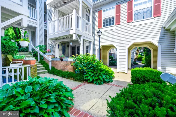 Arlington, VA 22206,2929-B S WOODSTOCK ST #2