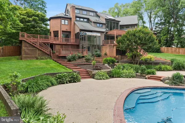 Dayton, MD 21036,5213 KALMIA DR