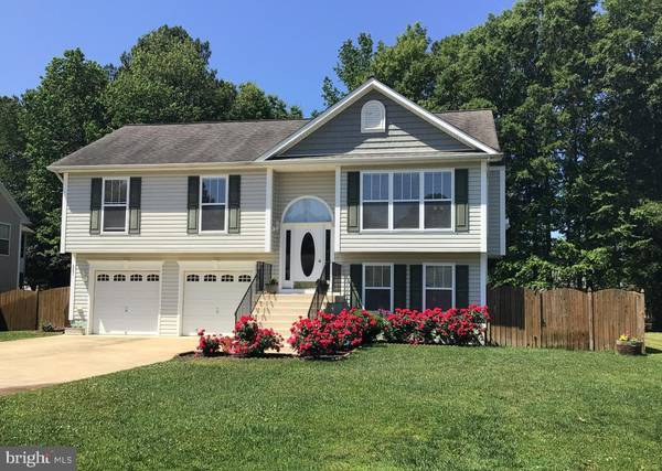 227 DOGWOOD AVE, Colonial Beach, VA 22443