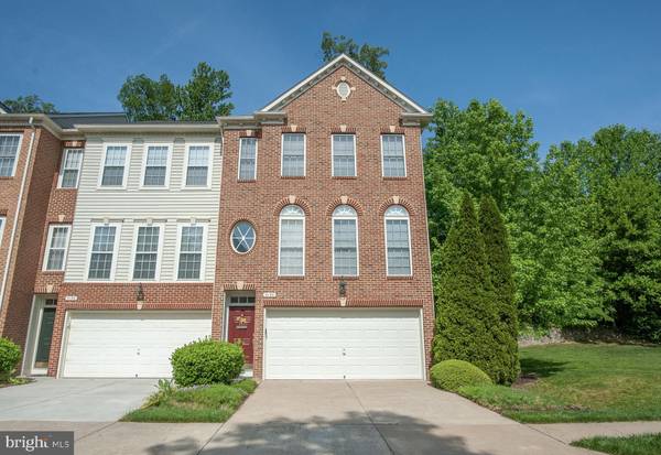 9130 COOK INLET DR, Fort Belvoir, VA 22060