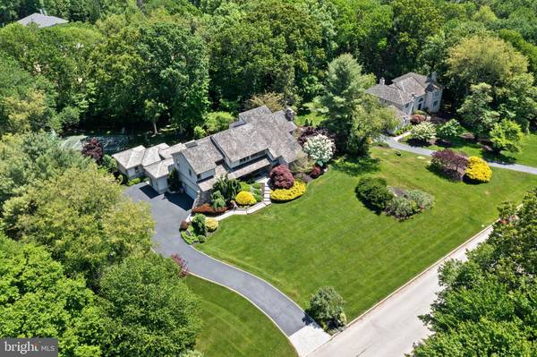 8 SPRINGTON POINTE DR, Newtown Square, PA 19073