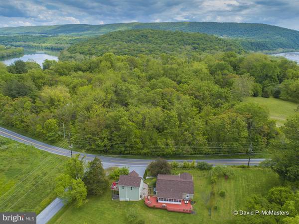 2017 BAKERTON RD, Harpers Ferry, WV 25425