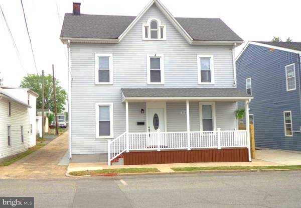 114 W SALISBURY ST, Williamsport, MD 21795