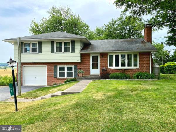 62 S PENRYN RD, Manheim, PA 17545