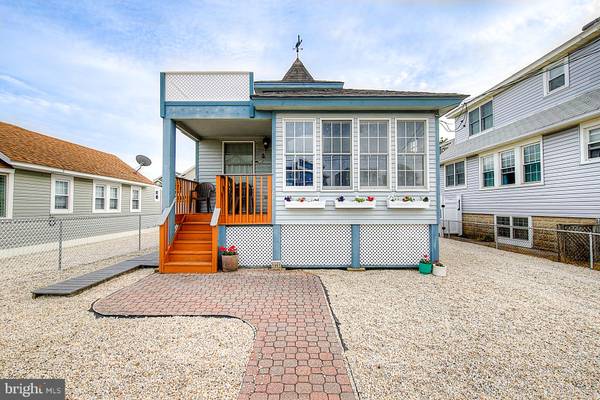 108 E 14TH ST, Ship Bottom, NJ 08008