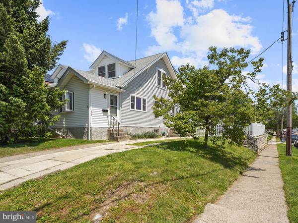 803 SUMMIT AVE, Prospect Park, PA 19076