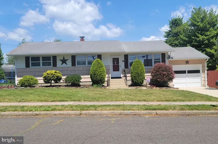 38 HUGHES AVE, Hamilton Township, NJ 08619