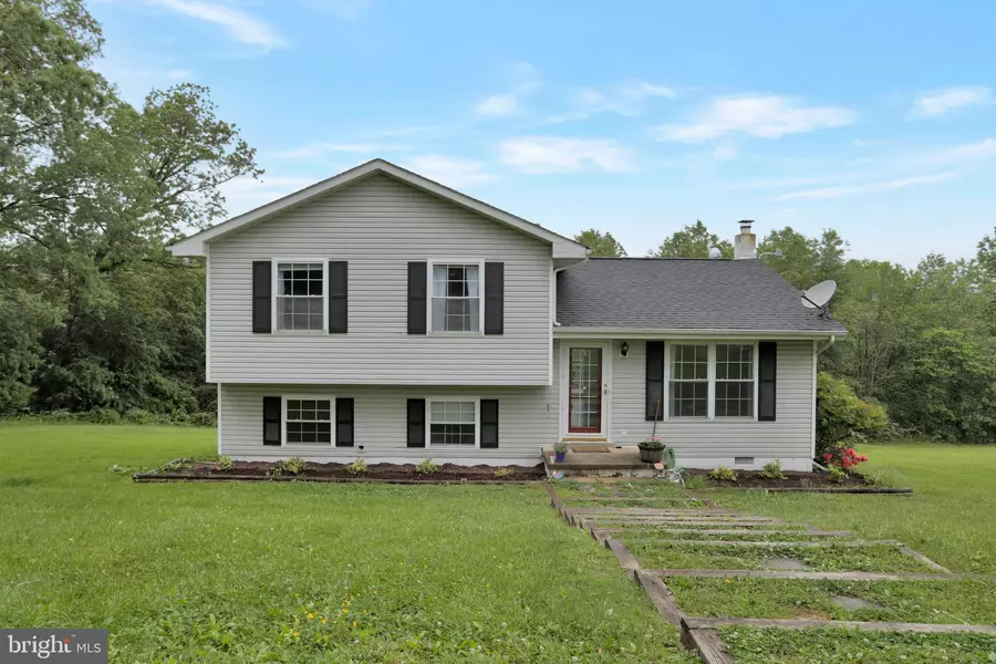 127 BIG OAK LN, Maurertown, VA 22644