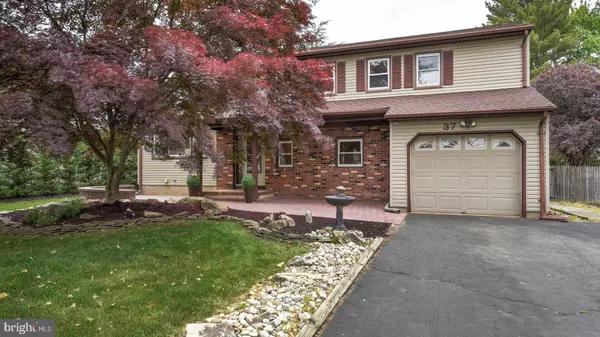 Kendall Park, NJ 08824,37 DONALD AVE