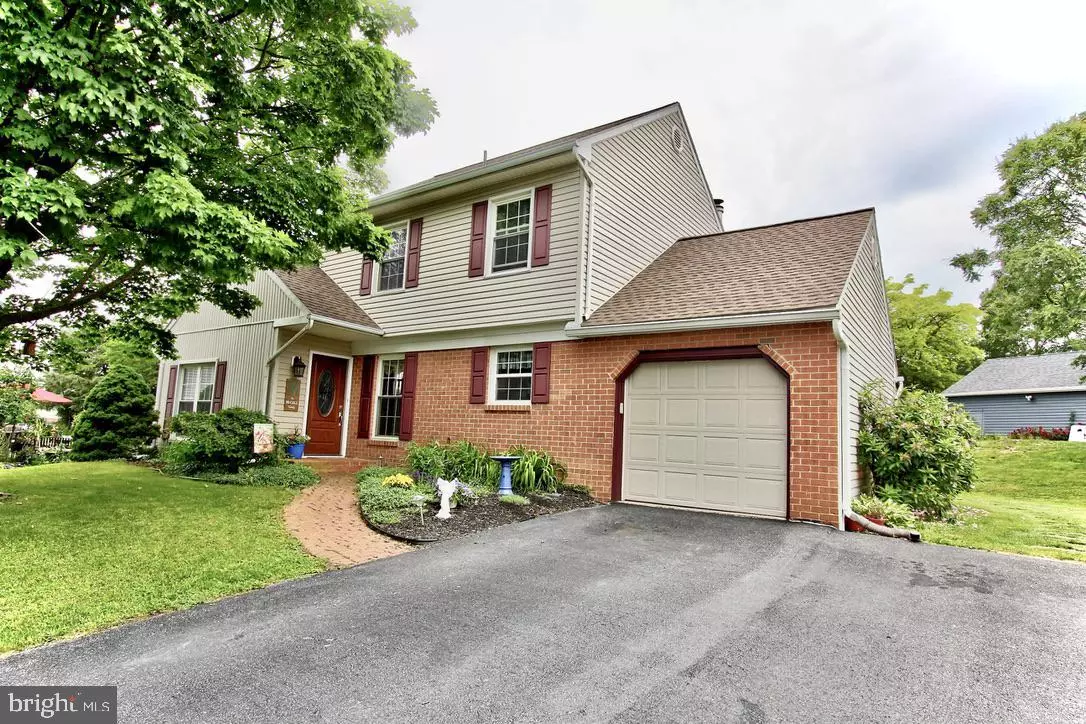 Harrisburg, PA 17110,2004 MILL PLAIN CT