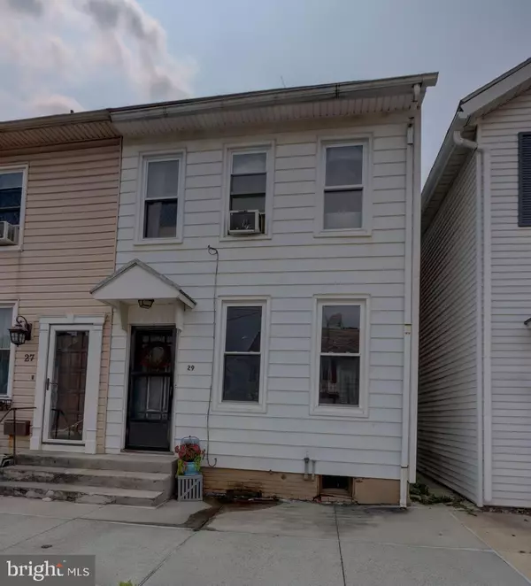 29 W SIMPSON ST, Mechanicsburg, PA 17055