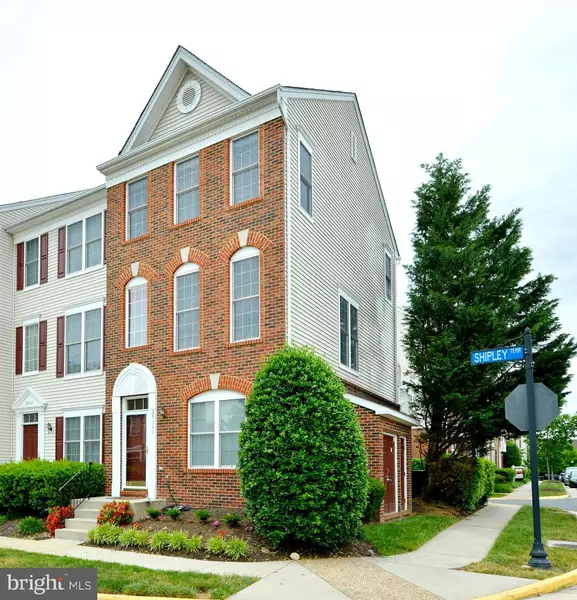 25361 SHIPLEY TER, Chantilly, VA 20152