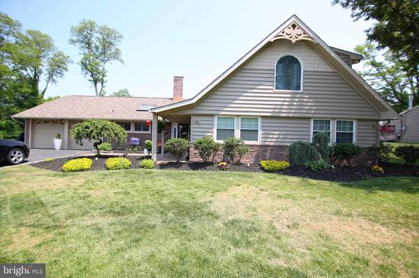 42 RUST HILL RD, Levittown, PA 19056