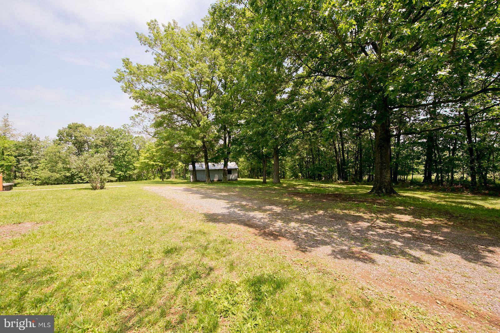 Whitacre, VA 22625,764 BLOOMERY PIKE