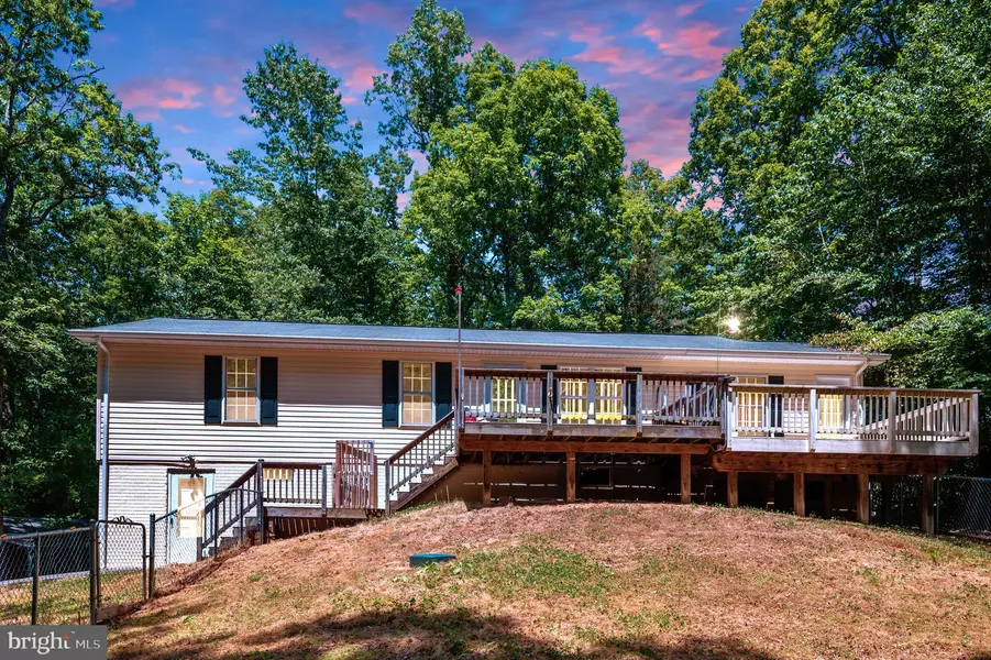 45 HOLDEN LN, Fredericksburg, VA 22406