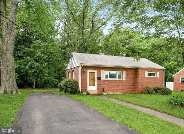 5618 NORTON RD, Alexandria, VA 22303