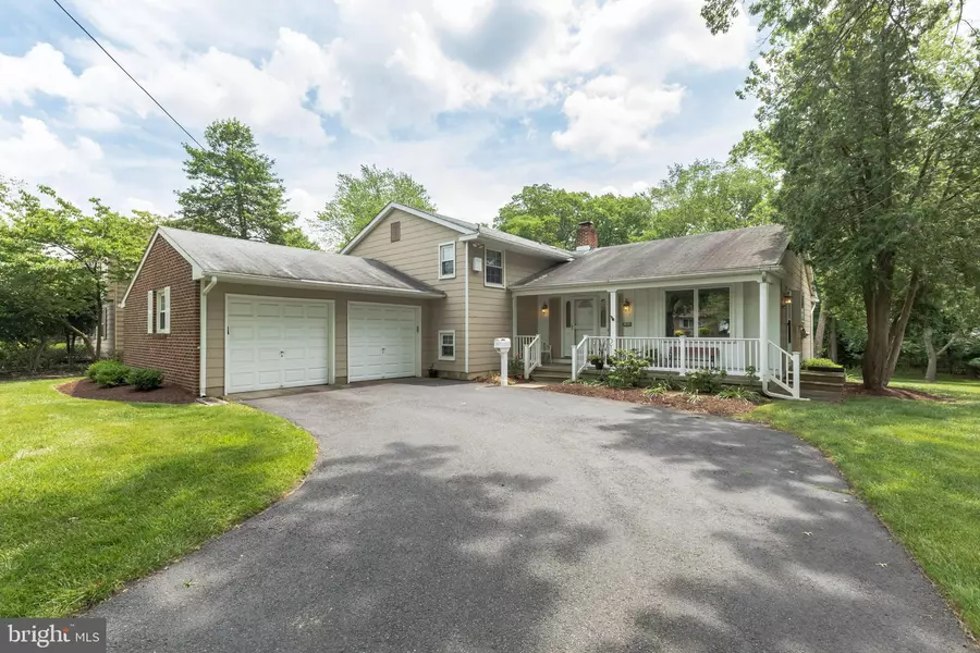 1908 CARDINAL LAKE DR, Cherry Hill, NJ 08003