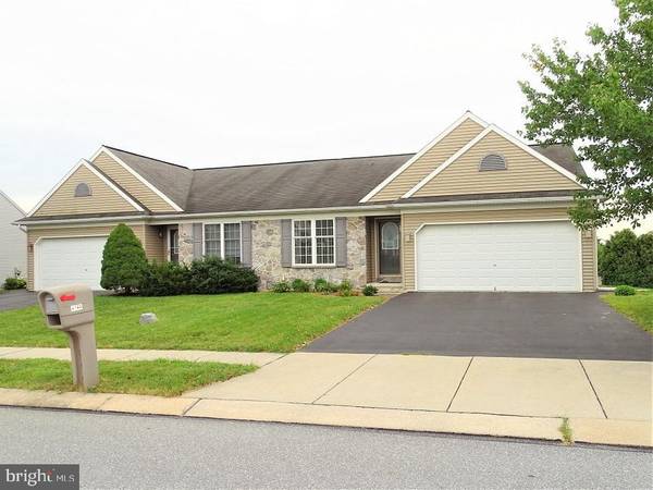 4144 GREEN PARK DR, Mount Joy, PA 17552