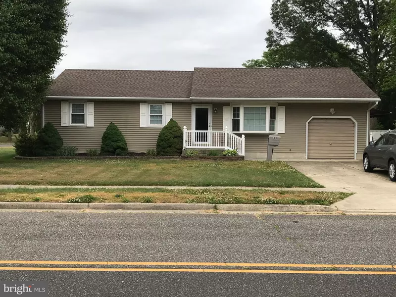 415 HICKORY AVE, Carneys Point, NJ 08069