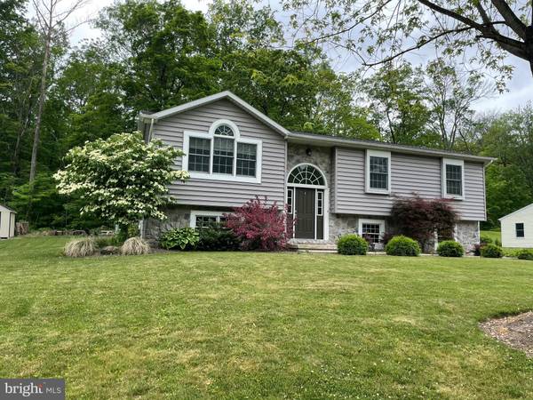 156 BOXWOOD CT, Pottstown, PA 19464