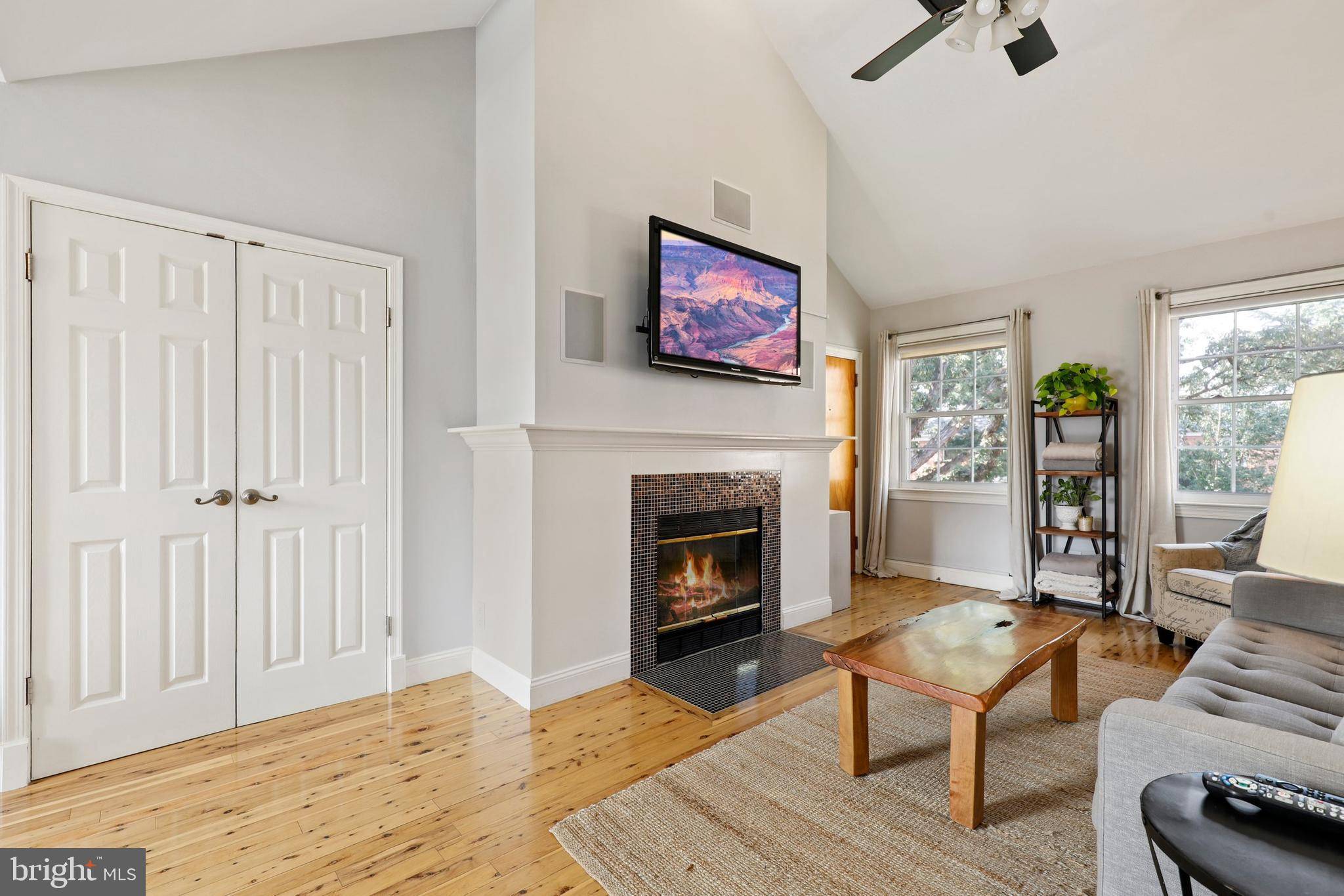 Arlington, VA 22201,2505 ARLINGTON BLVD #201