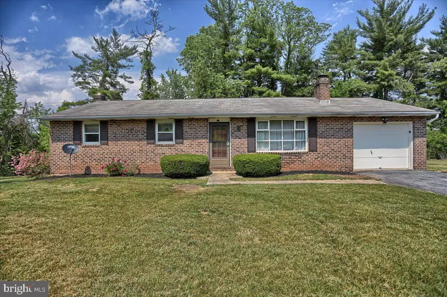 3935 LEWISBERRY RD, Lewisberry, PA 17339