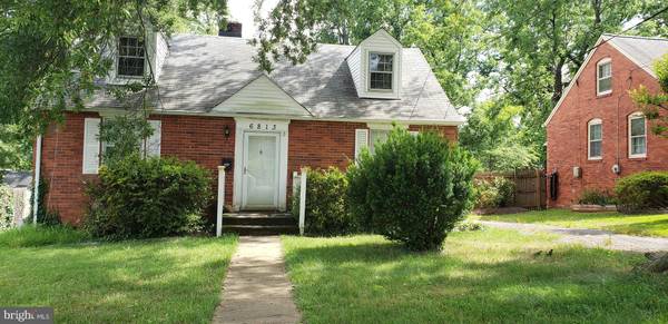 6813 JACKSON AVE, Falls Church, VA 22042