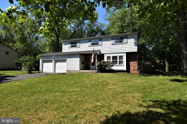 13 SAXONY DR, Cinnaminson, NJ 08077