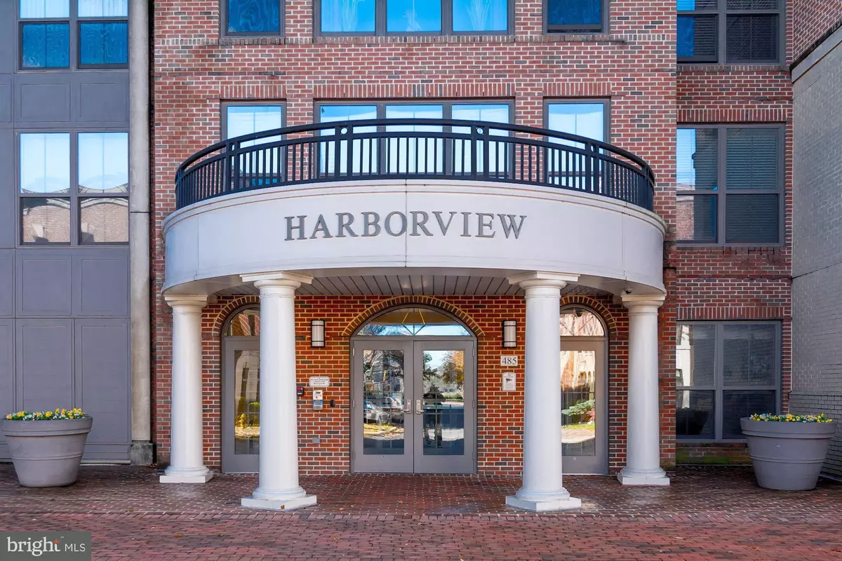 Woodbridge, VA 22191,485 HARBOR SIDE ST #300