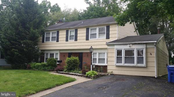 25 EVERGREEN DR, Willingboro, NJ 08046