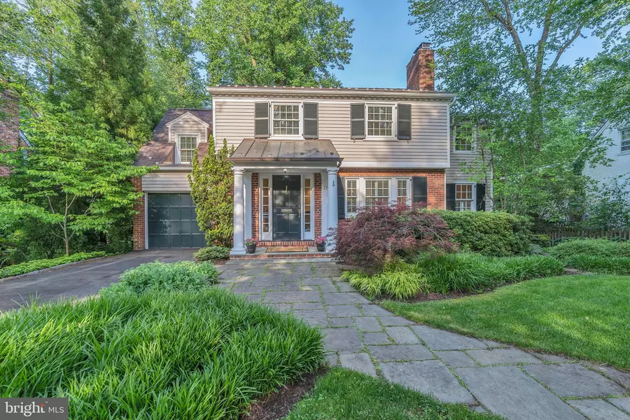 310 FOREST DR, Falls Church, VA 22046