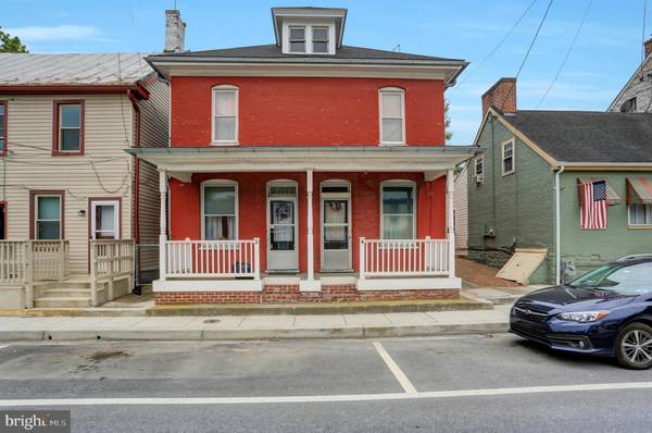 7 W BALTIMORE ST, Funkstown, MD 21734