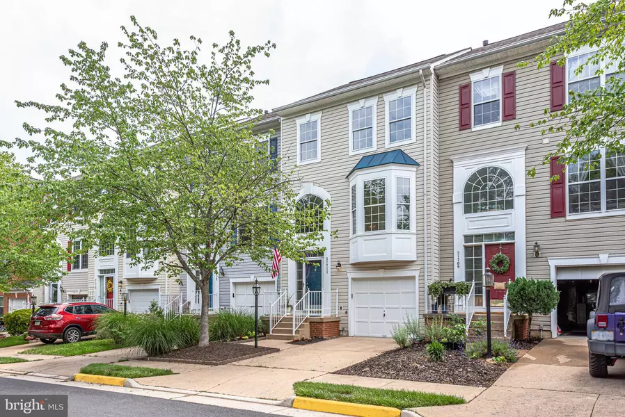 21711 FRAME SQ, Ashburn, VA 20148