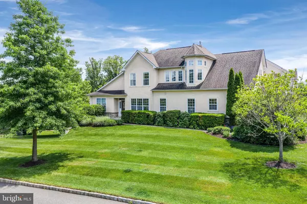 3 OAK LEAF LN, West Chester, PA 19382
