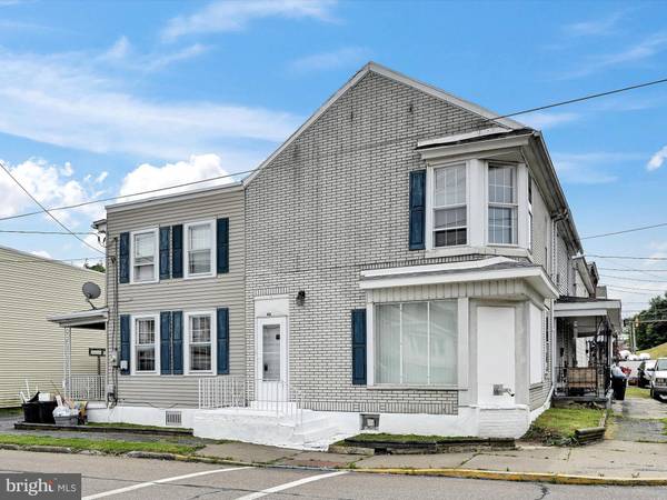 48 N 3RD ST, Saint Clair, PA 17970