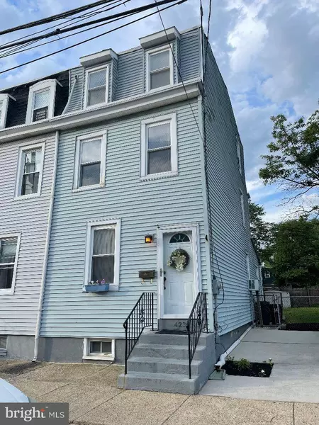 423 HUNTER ST, Gloucester City, NJ 08030