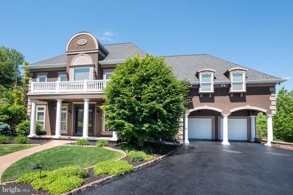 Easton, PA 18045,14 CREEK VIEW CT