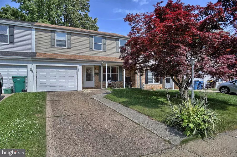 3025 HALLOWELL CT, Bensalem, PA 19020