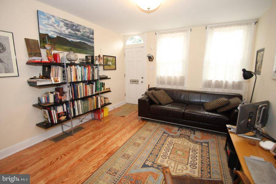 920 CROSS ST, Philadelphia, PA 19147